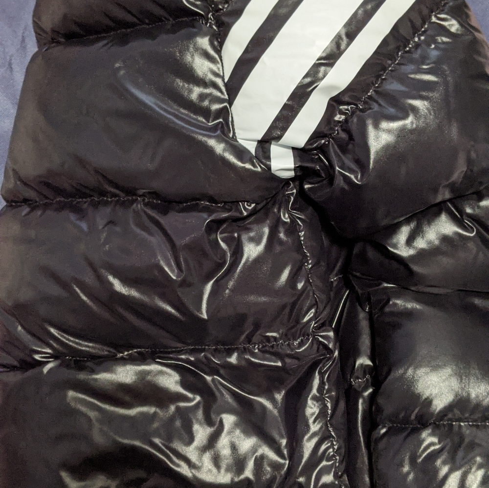NEW Moncler Puffer Jacket - Picture 5 of 16